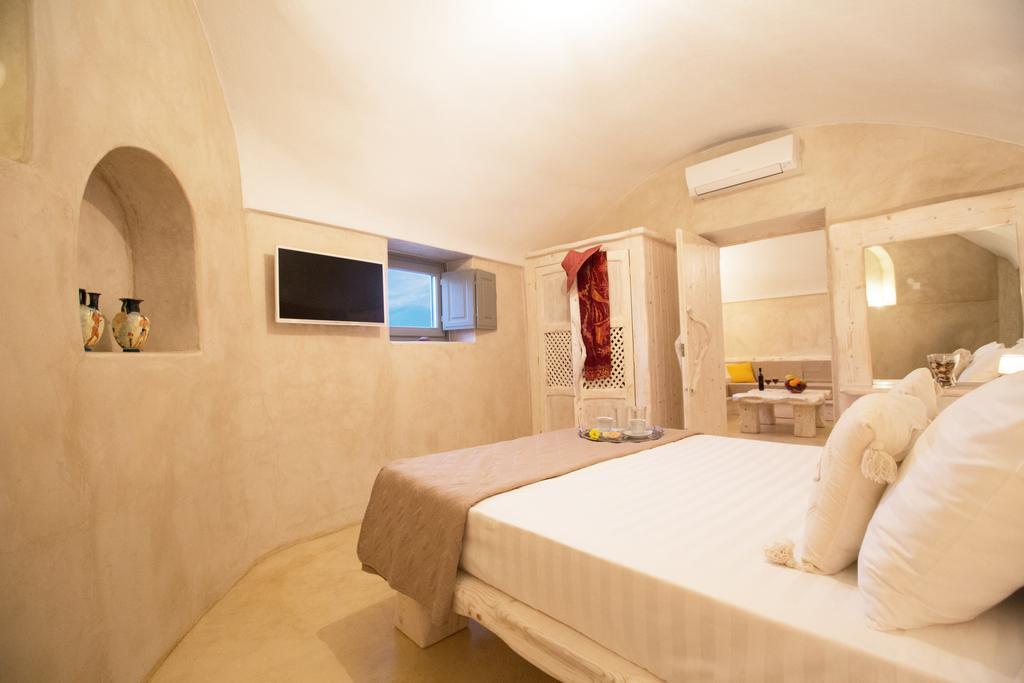 Love Nest With Hot Tub, Hammam & Outdoor Cinema Akrotírion Екстериор снимка